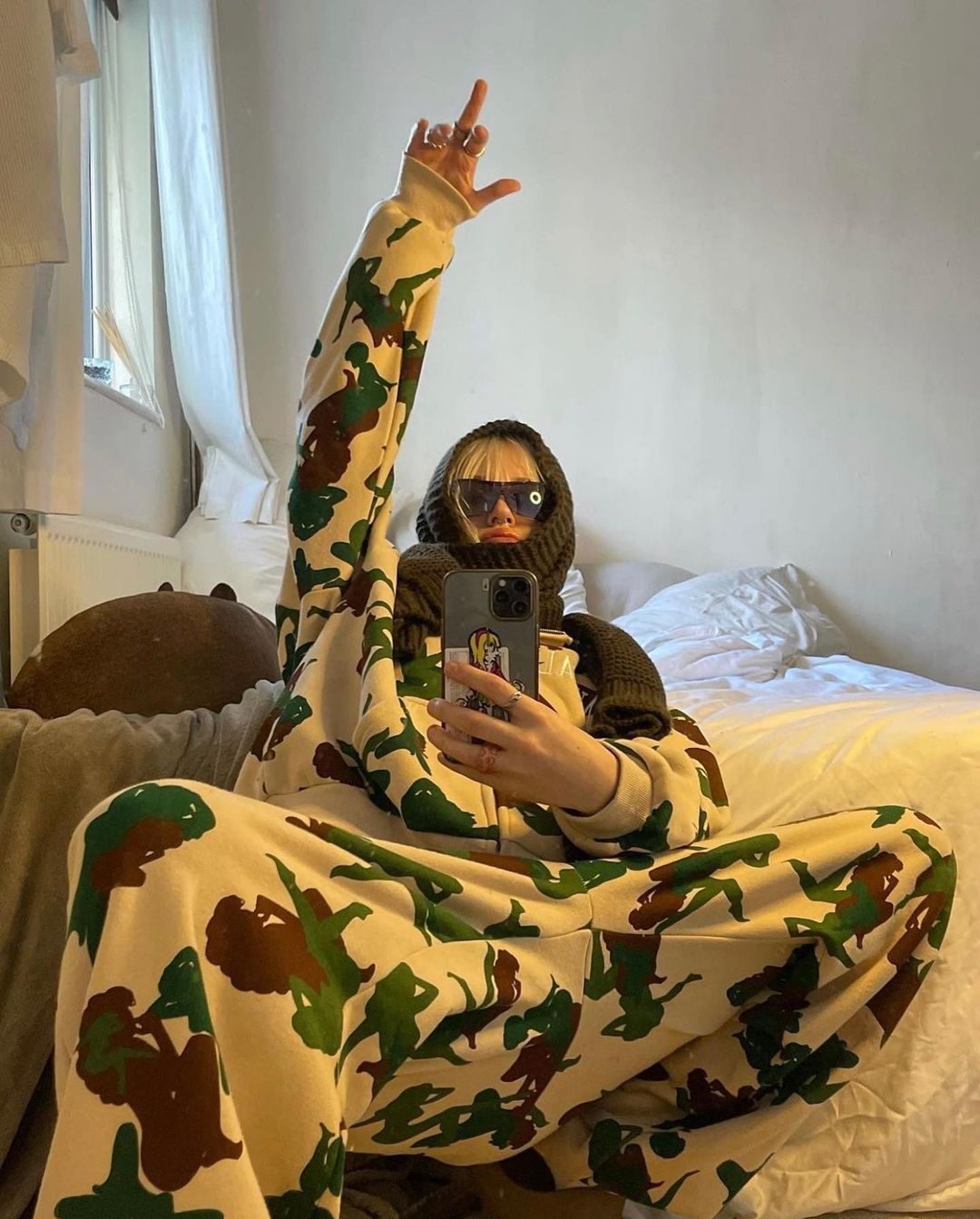 YJ Irregular Pattern Print Hooded Coat Set Women